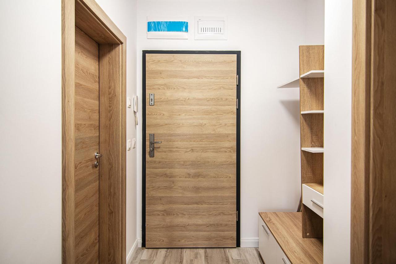 Sea Flats With Parking And Pool In Azur Residence Saints Constantine and Helena Ngoại thất bức ảnh
