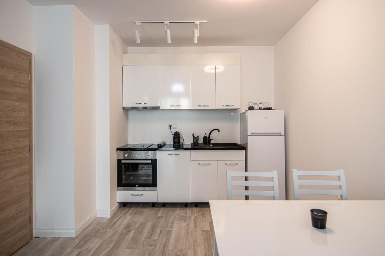 Sea Flats With Parking And Pool In Azur Residence Saints Constantine and Helena Ngoại thất bức ảnh