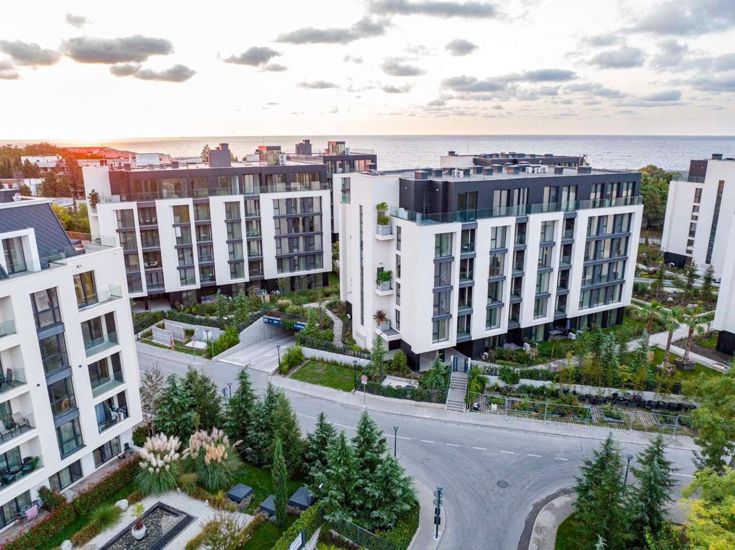 Sea Flats With Parking And Pool In Azur Residence Saints Constantine and Helena Ngoại thất bức ảnh
