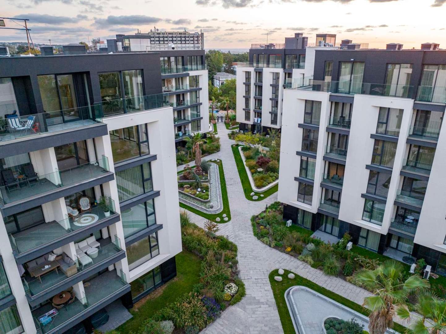 Sea Flats With Parking And Pool In Azur Residence Saints Constantine and Helena Ngoại thất bức ảnh